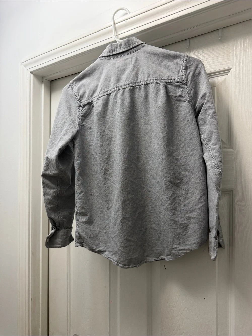 The Children's Place Light Gray Casual Button-Down Shirt